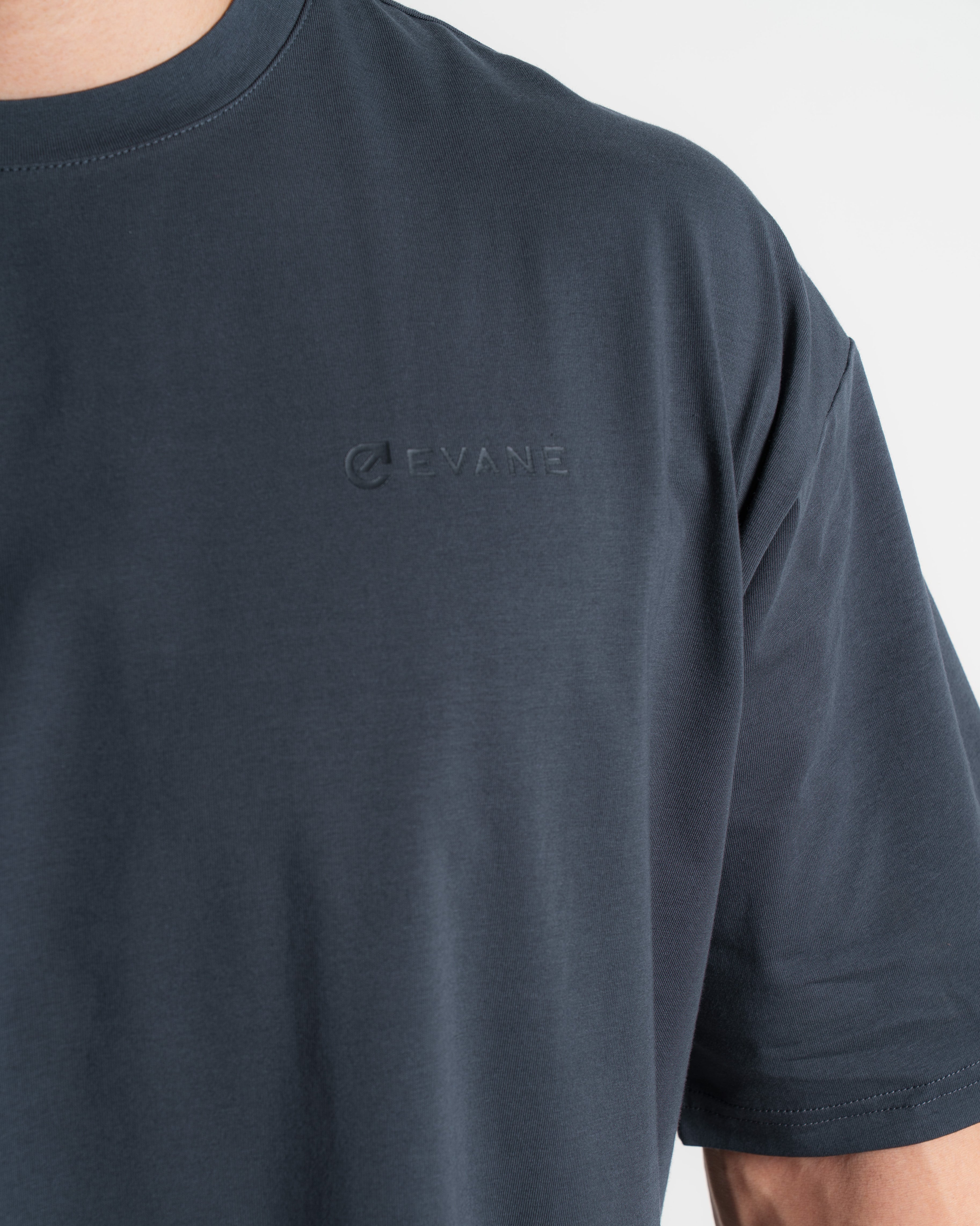 #color_charcoal gray