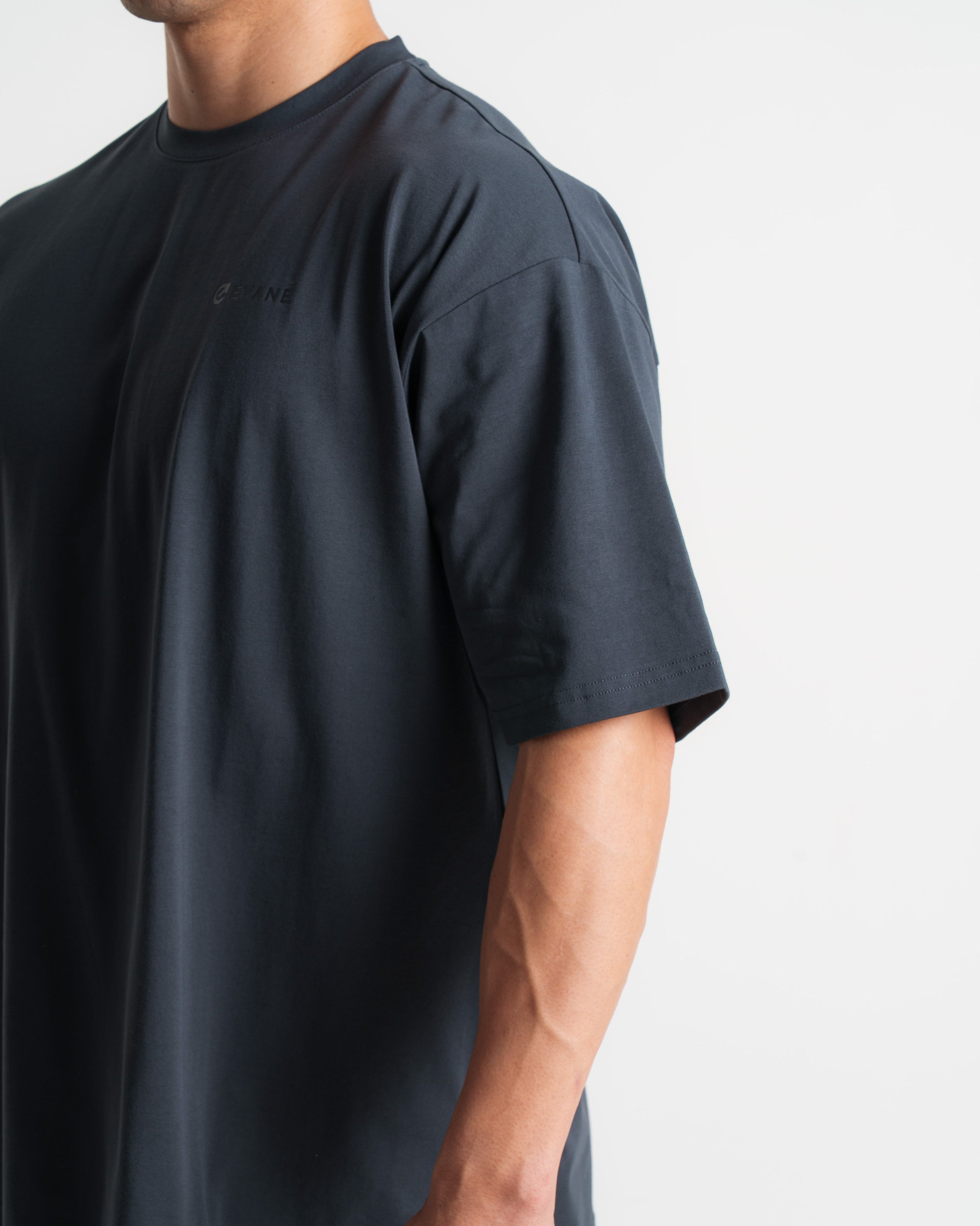 #color_charcoal gray