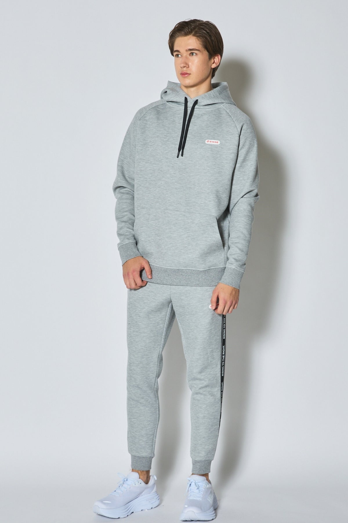 EVANE] エバン ストレッチ ソフト ロゴプレート フーディー