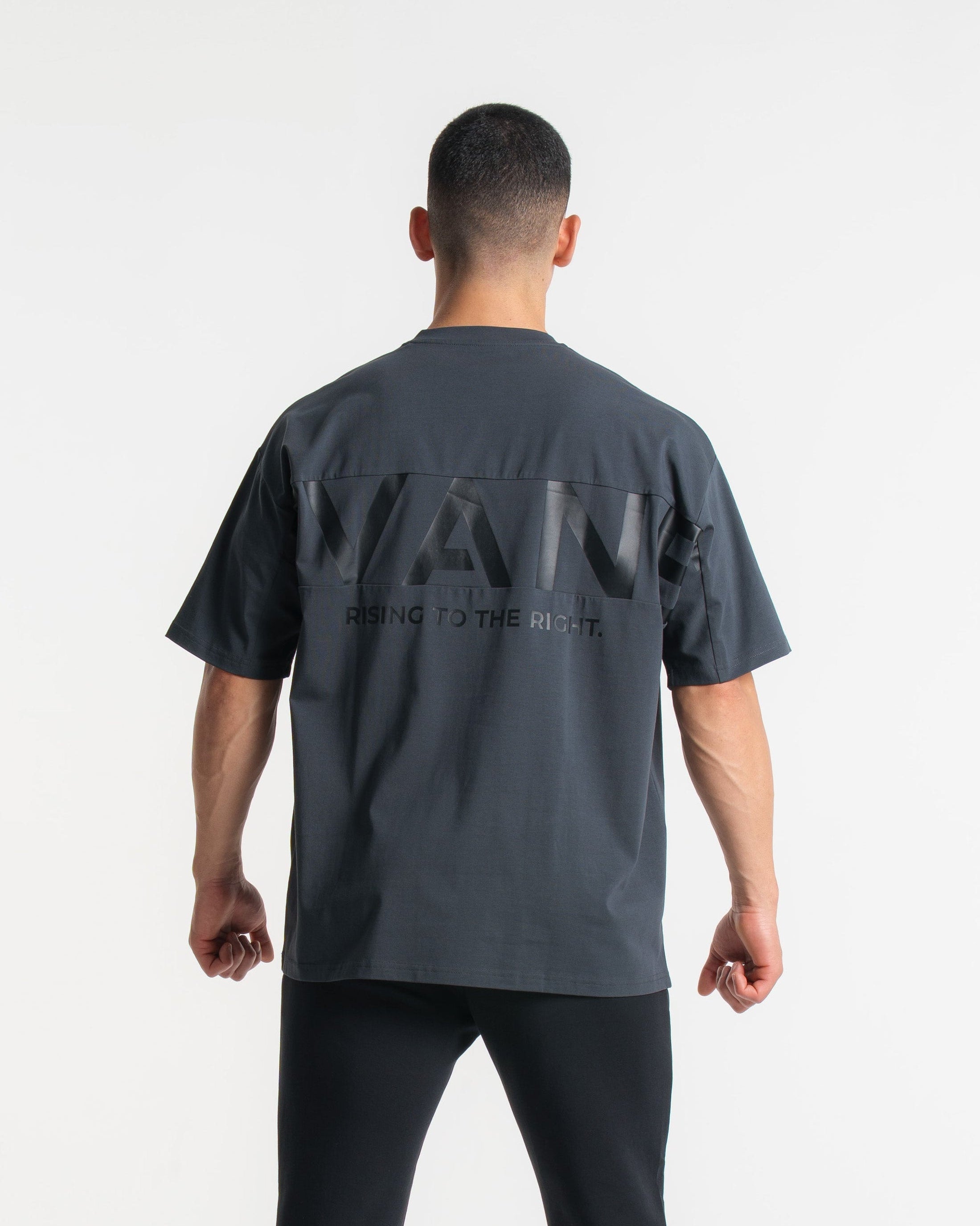 #color_charcoal gray