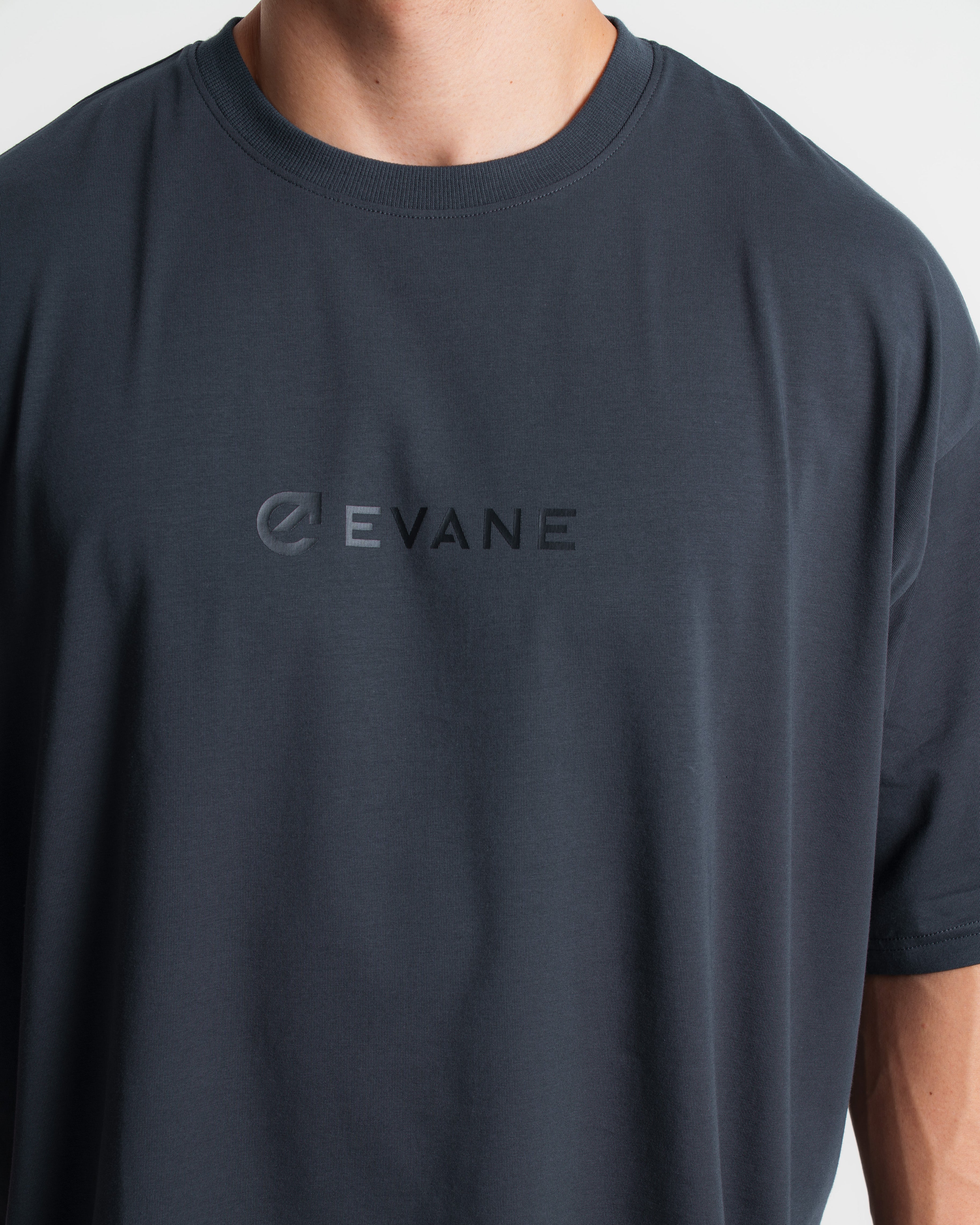 #color_charcoal gray